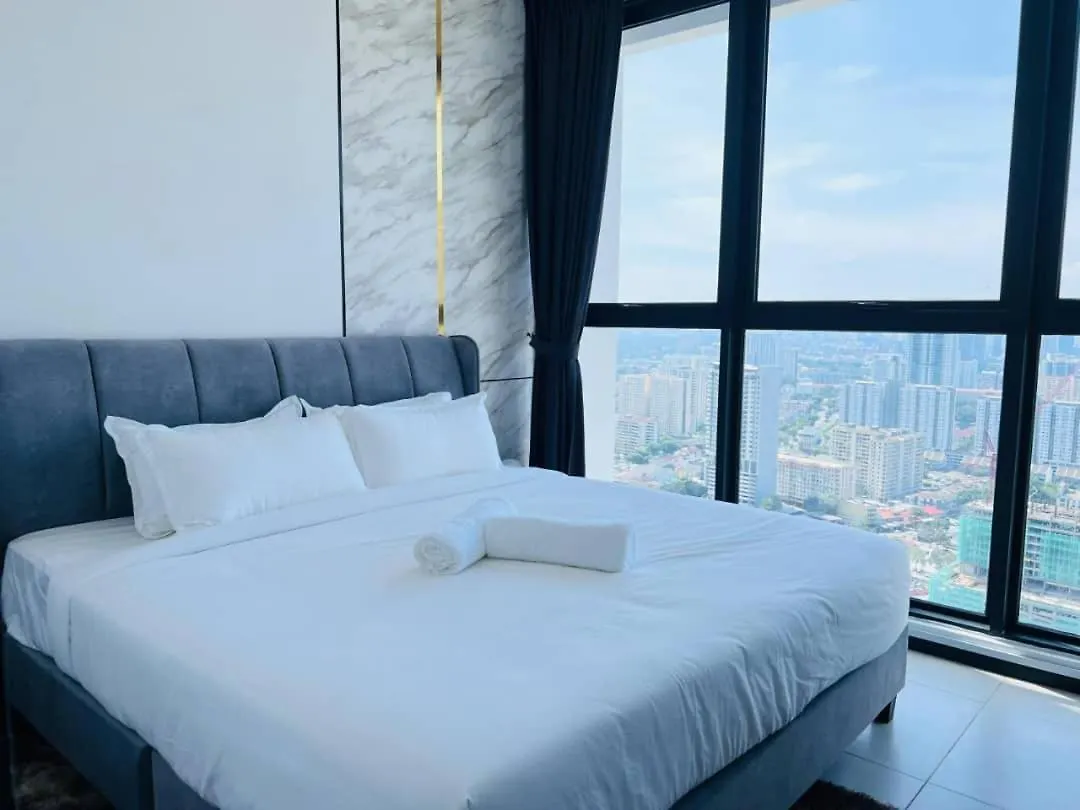 Urban Suites Georgetown Penang - Sea View & Georgetown View - High Floor - Exclusive & Cozy Stay Appartement