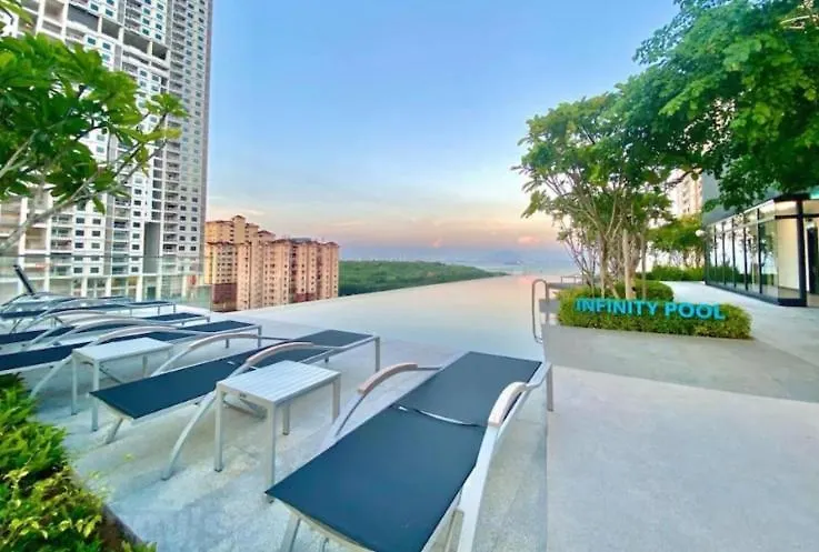 Urban Suites Georgetown Penang - Sea View & Georgetown View - High Floor - Exclusive & Cozy Stay Appartement