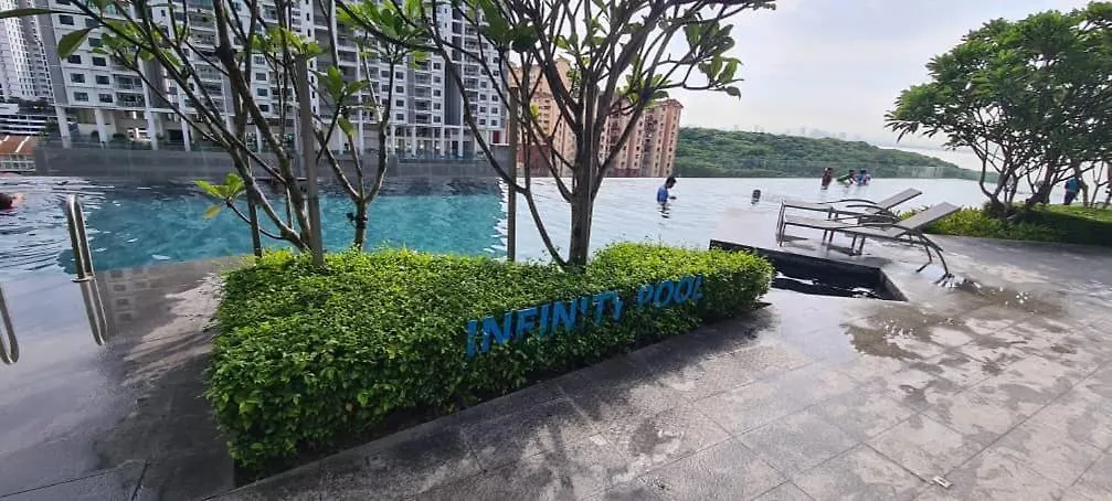 Urban Suites Georgetown Penang - Sea View & Georgetown View - High Floor - Exclusive & Cozy Stay Appartement