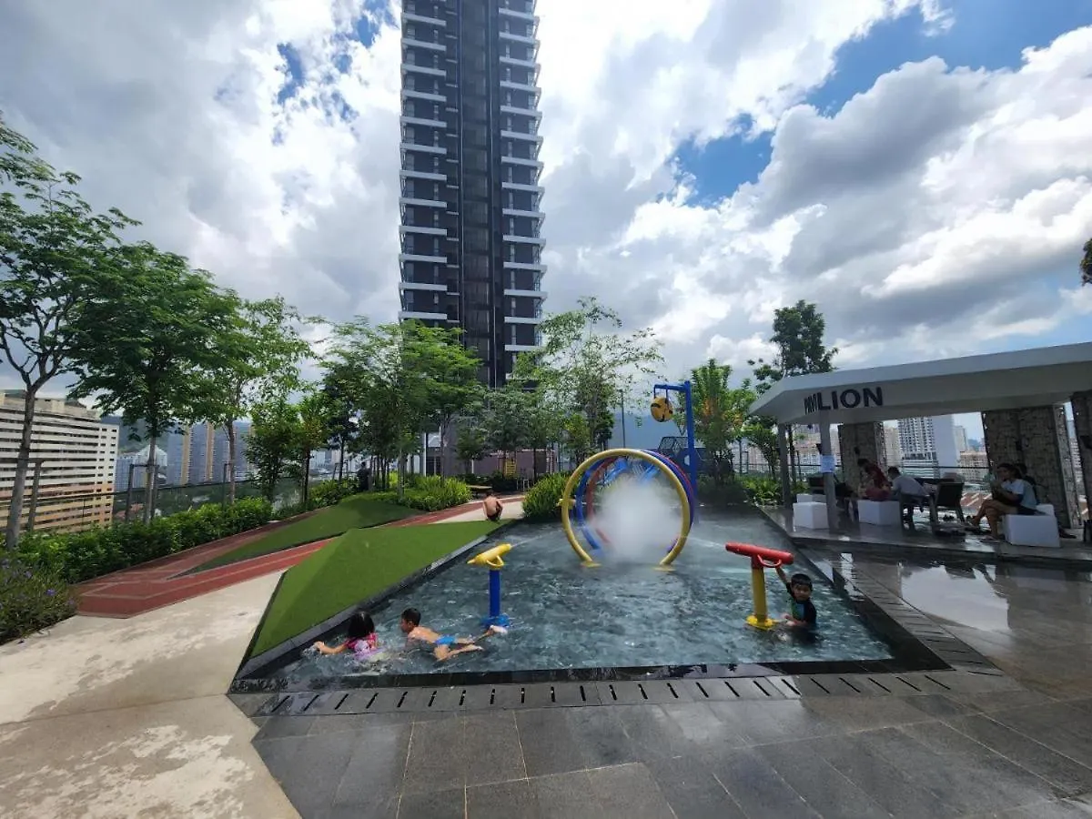Urban Suites Georgetown Penang - Sea View & Georgetown View - High Floor - Exclusive & Cozy Stay George Town