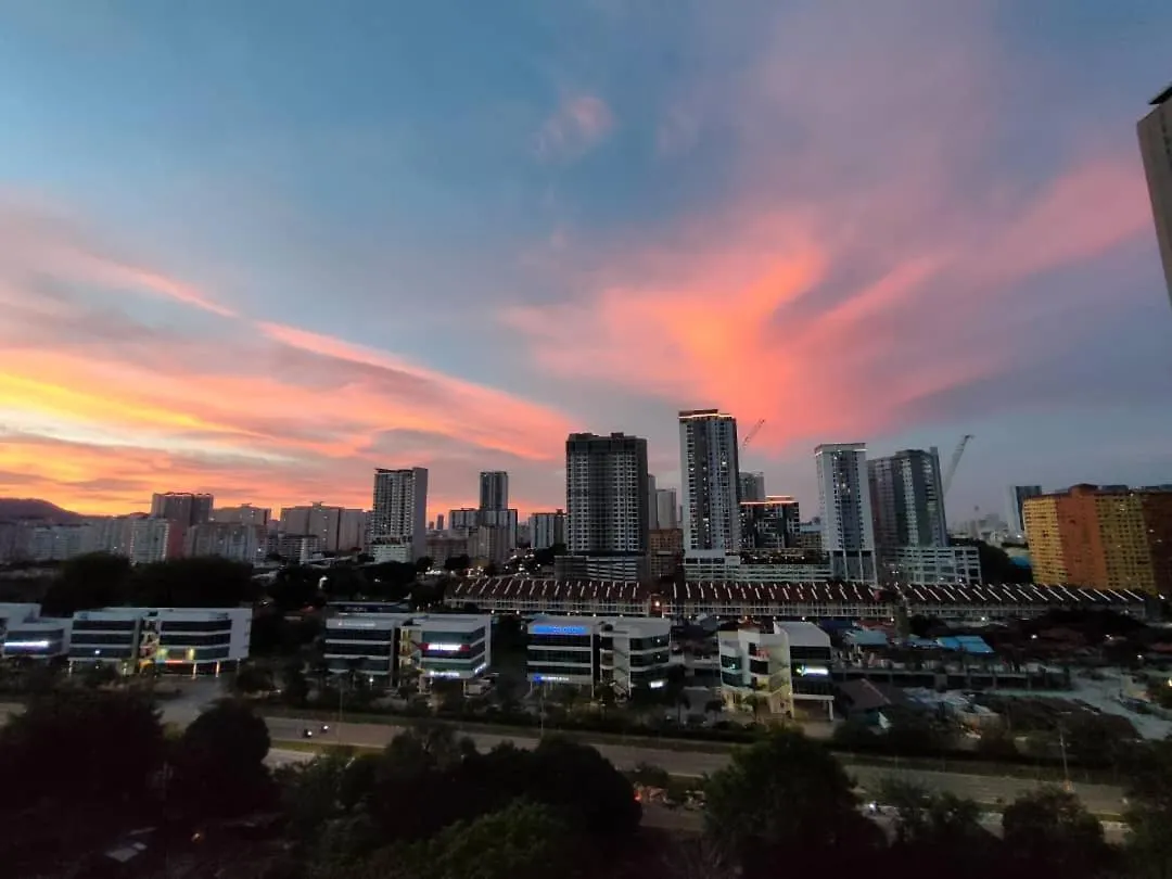 Urban Suites Georgetown Penang - Sea View & Georgetown View - High Floor - Exclusive & Cozy Stay Appartement George Town